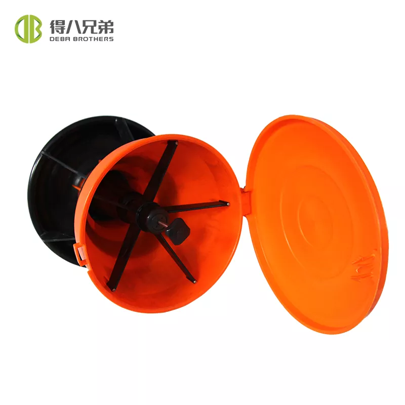 Автоматическая кормушка для поросят